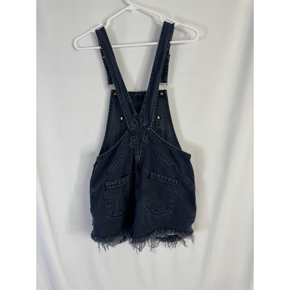 Blank NYC Denim Overall Shorts Women's Size 24 Dark Wash‎ Distressed Frayed Hem - Picture 3 of 8